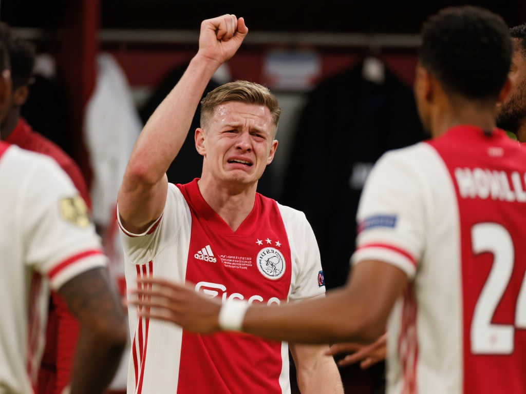 不仅需要靠 不仅需要靠