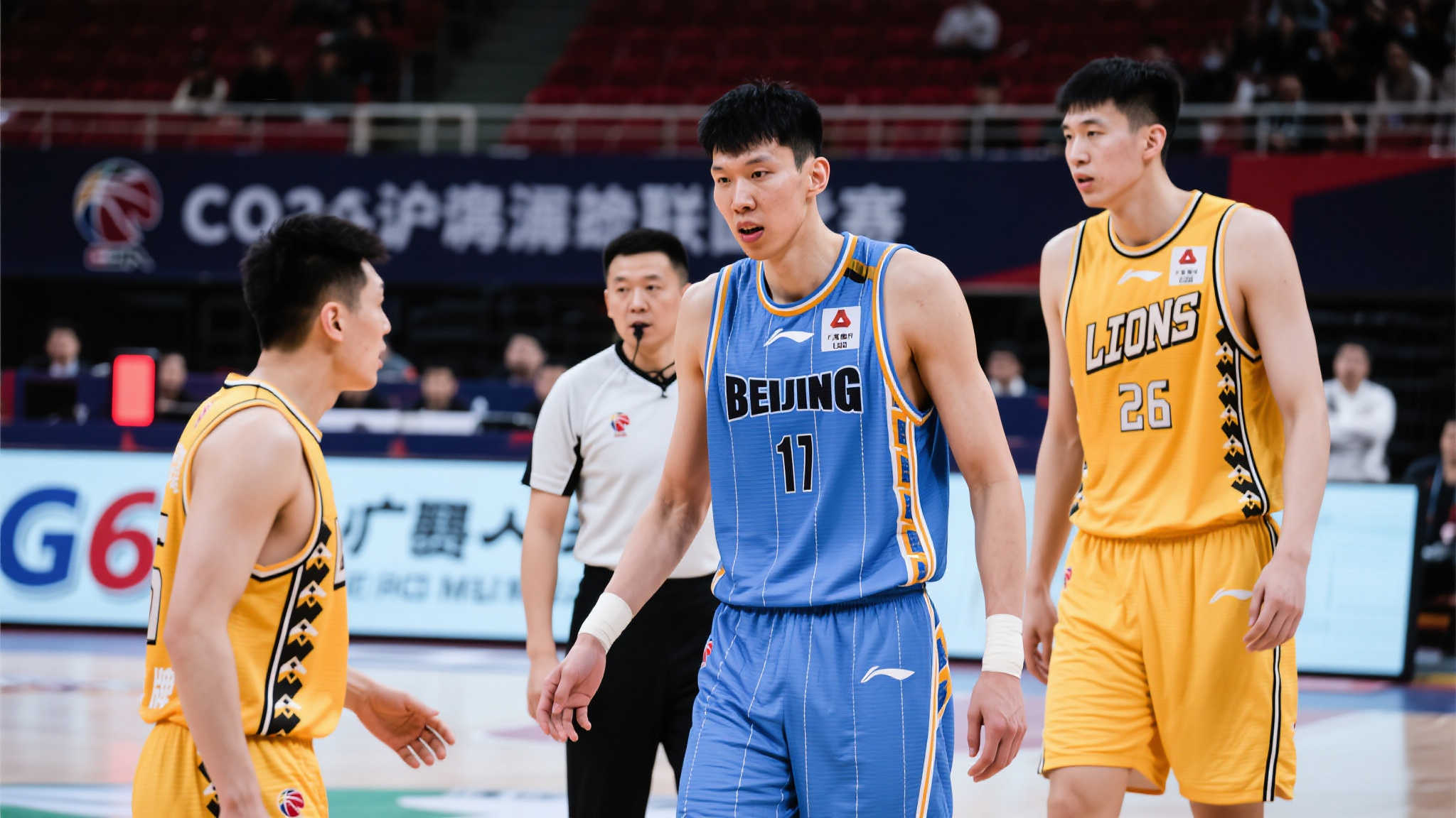 也暴露出在 也暴露出在